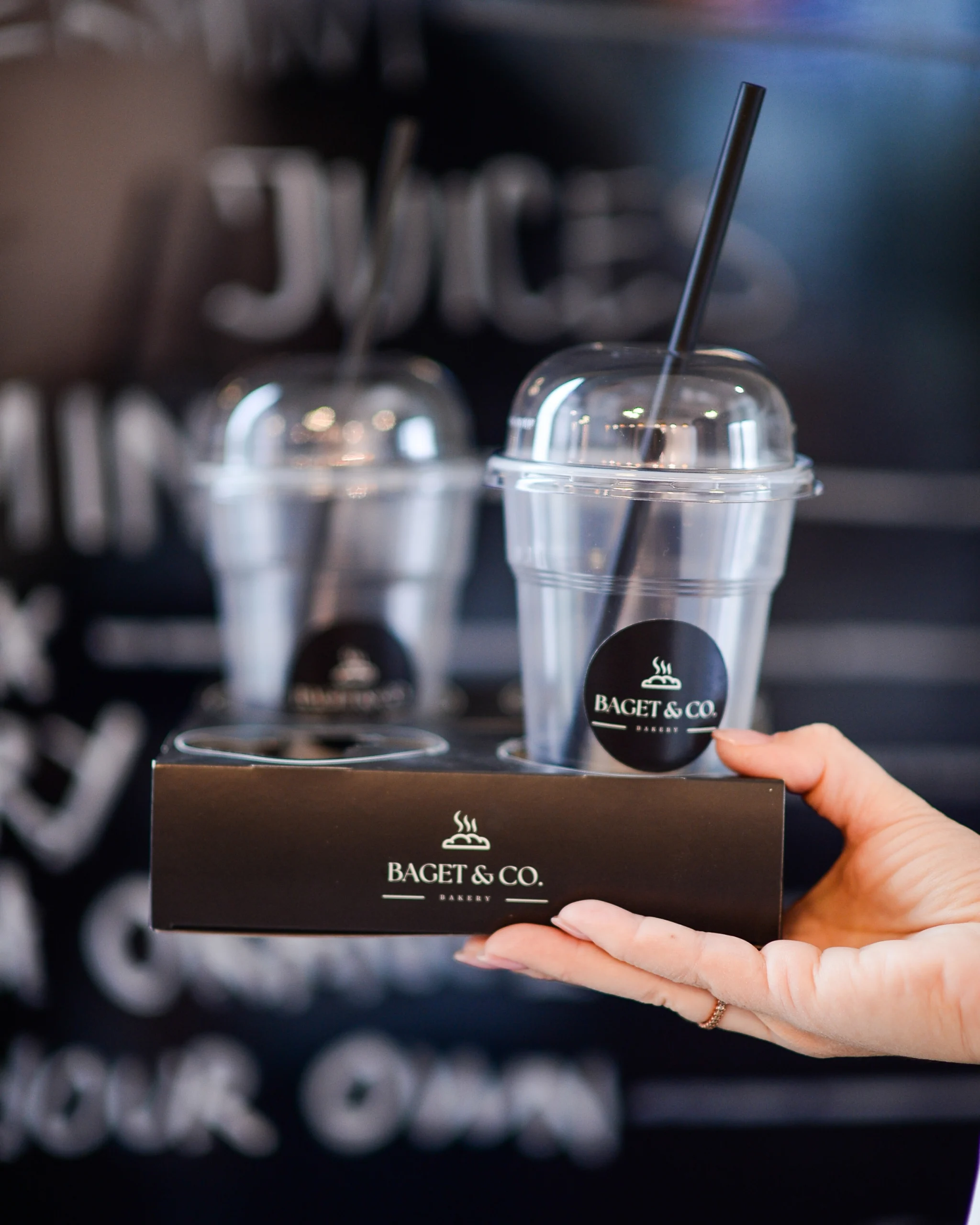 nosač za papirne čaše